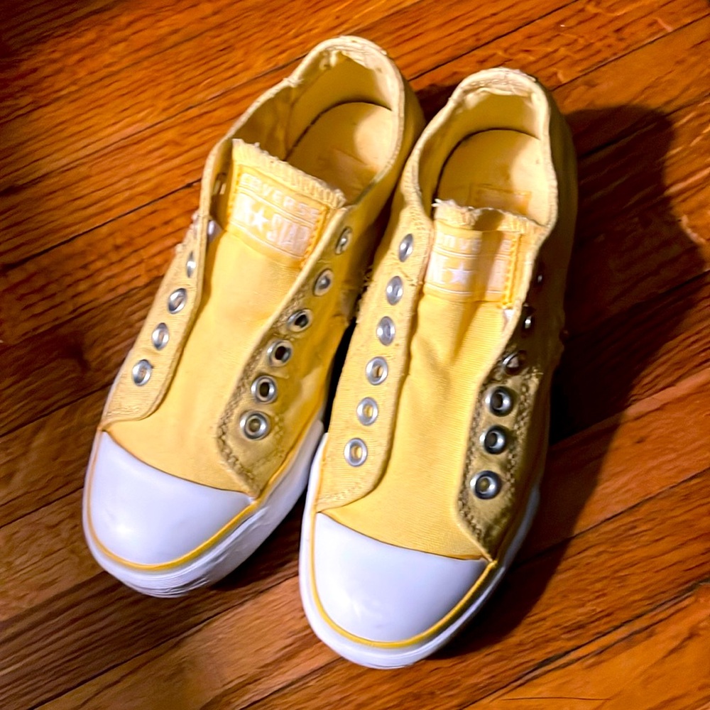 Converse One Star White Athletic Shoes for Women end of summer special